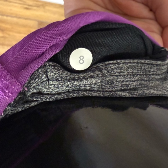 Lululemon Crop Leggings Black Purple Waistband Reflective Run Crops Size 8 - Picture 5 of 6